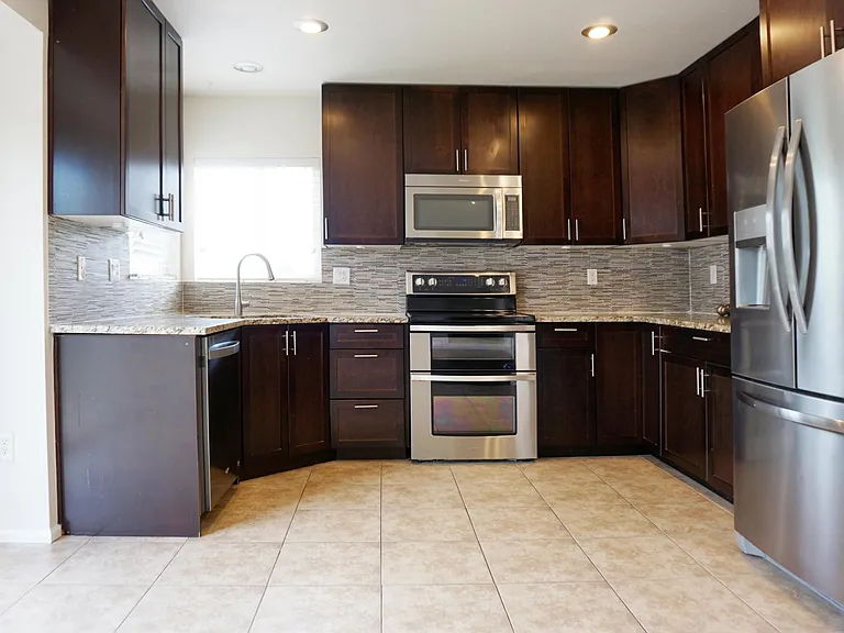 12412 Clermont St — Photo 5
