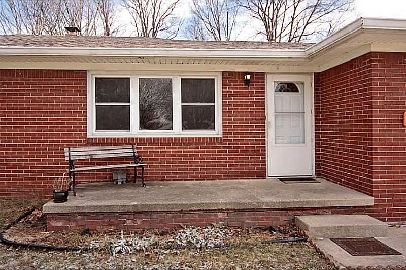 1st image of 4845 Oaknoll Dr