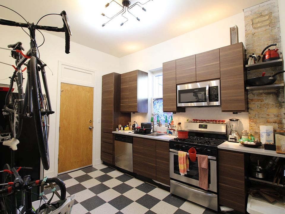 1st image of 1801 W North Ave APT 1R