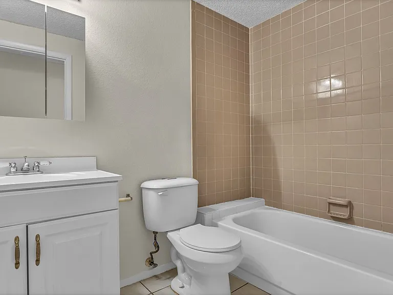 122 Loblolly Ct #C — Photo 16