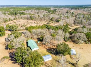 221 Otho Seals Rd, Lumberton, MS 39455