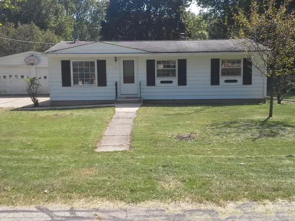 135 W Eisenhower St, Waterman, IL 60556
