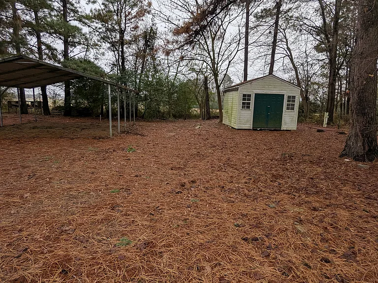 109 Highland Dr — Photo 36