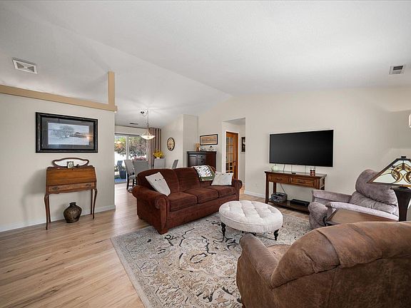 5th image of 1208 N Eagle Rd