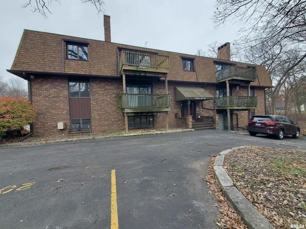 3626 38th St APT 14, Rock Island, IL 61201