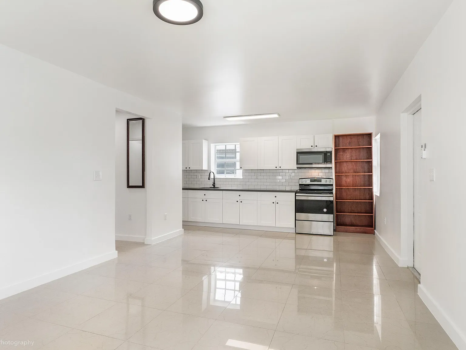 1 bed, 800 sqft, $2,000 — Photo 2