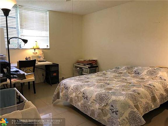 3rd image of 2541 Aragon Blvd APT 206