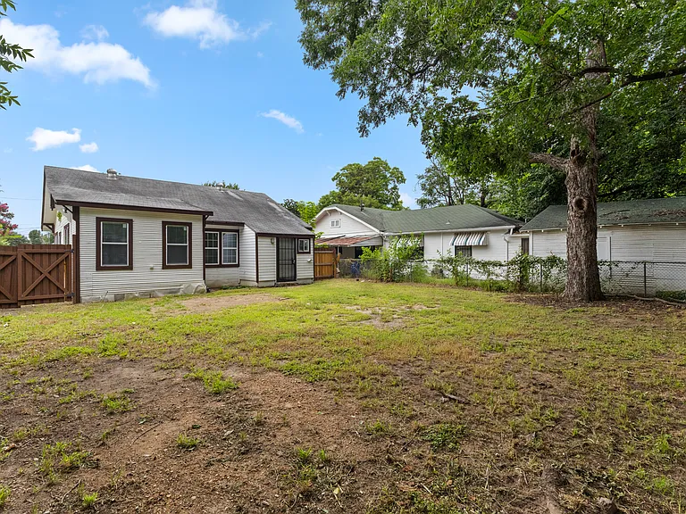 3618 Jeffries St — Photo 10