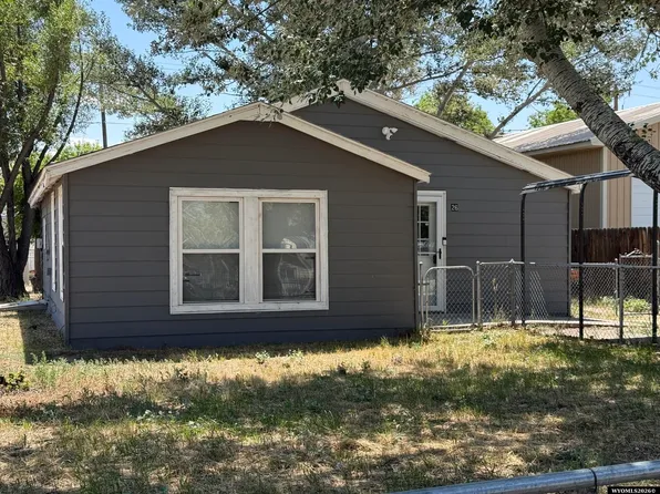 626 W State St, Rawlins, WY 82301