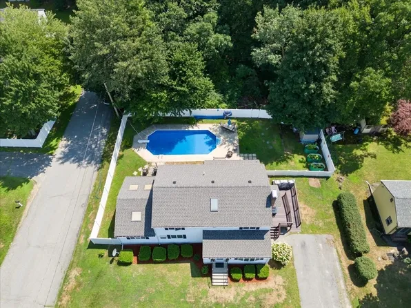 193 Lawrence Rd, Salem, NH 03079