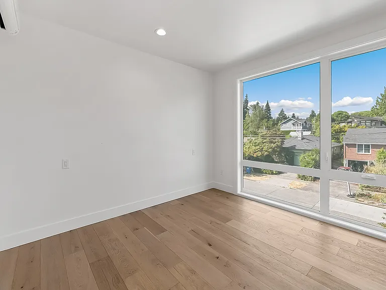4015 NE 56th St #A — Photo 22