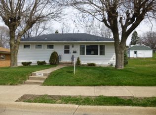 2940 Keokuk St, Dubuque, IA 52001