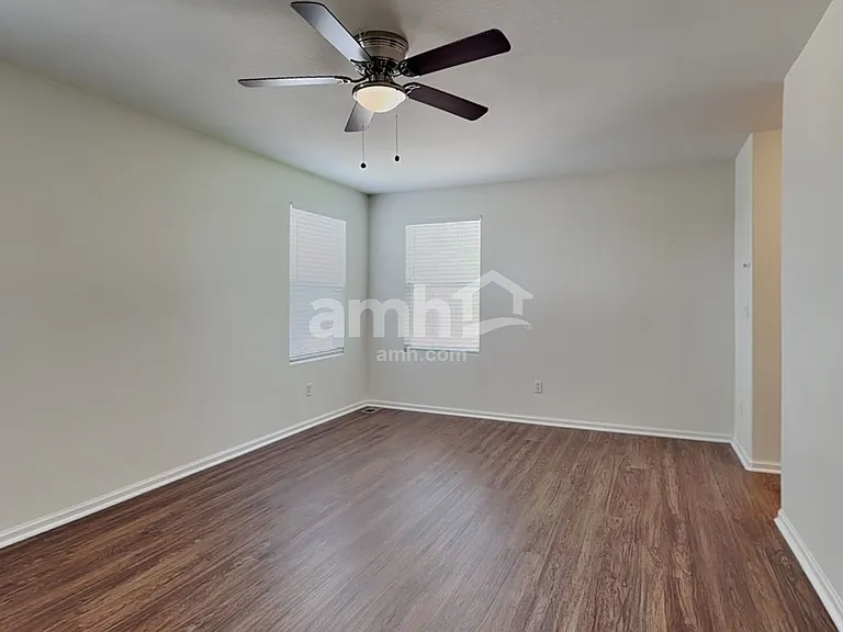 16322 E 104th Way — Photo 10