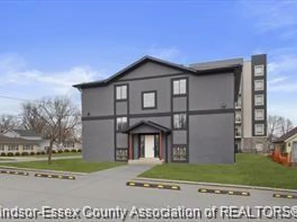 120 Centre St W #1A, Essex, ON N0R 1G0