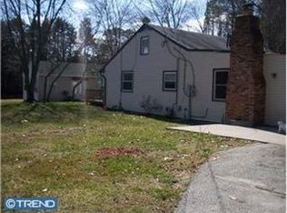 1143 Laurel Ave, Williamstown, NJ 08094