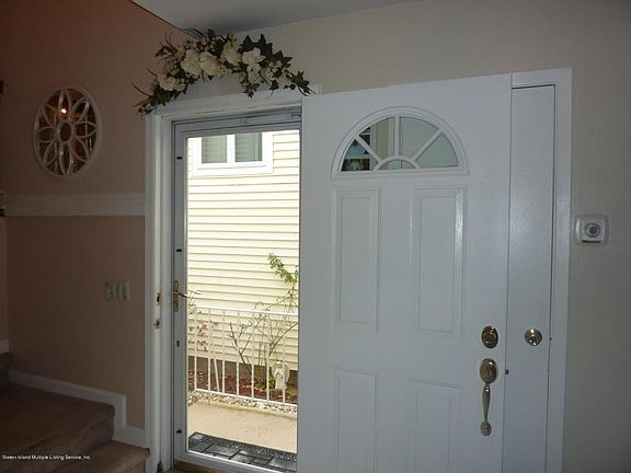 2nd image of 43 Manchester Dr