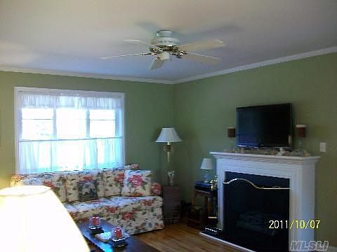 3rd image of 16 Nathan Hale Dr APT 85A