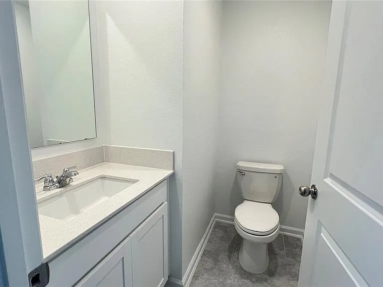 2821 Pierr St — Photo 20