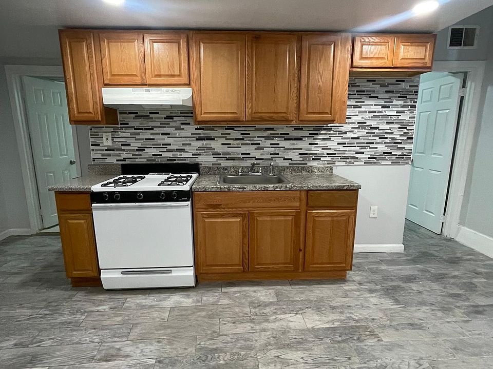 1st image of 307 Mount Prospect Ave #Bj