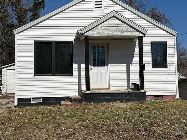 108 Olive St, Anna, IL 62906