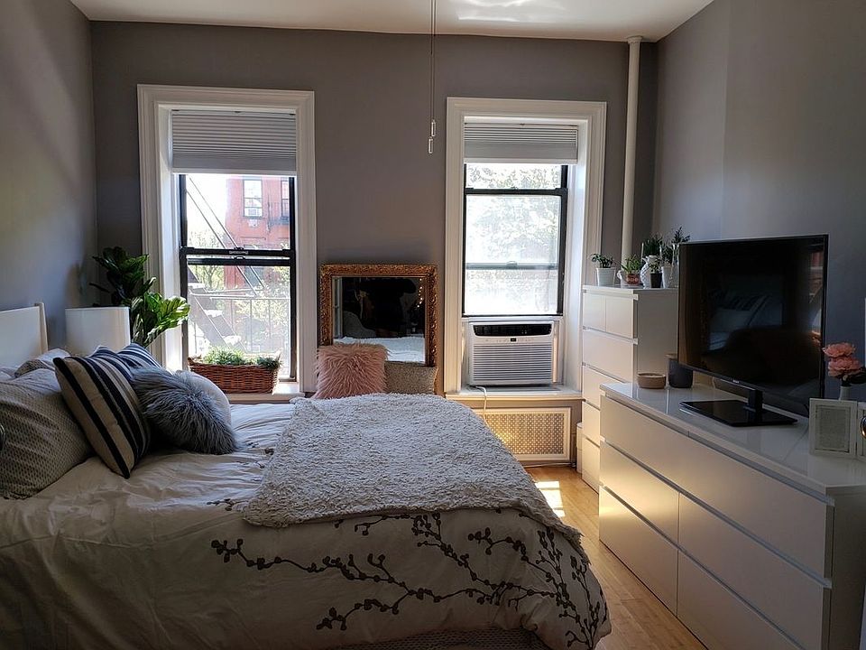 1st image of 100 W 106th St APT 3S