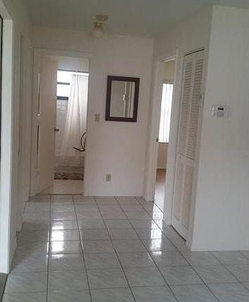 2nd image of 330 NW 5th Ave