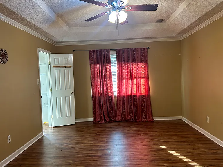 421 Santa Anna Trl — Photo 26