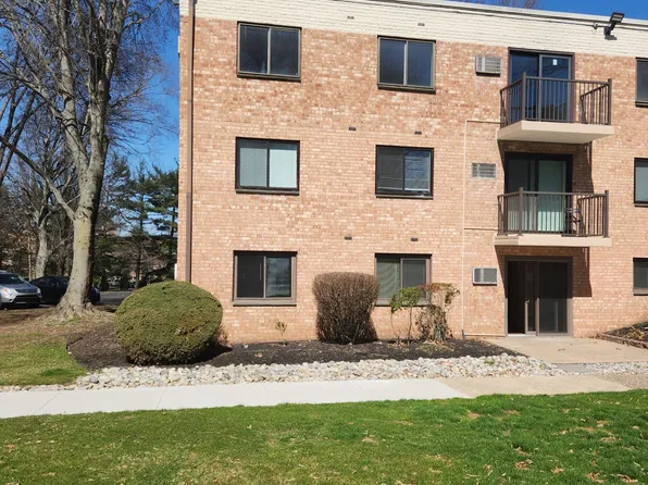 1575 W Street Rd APT 911, Warminster, PA 18974