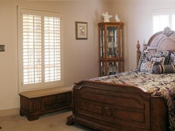 5th image of 2483 Desert Hills Dr