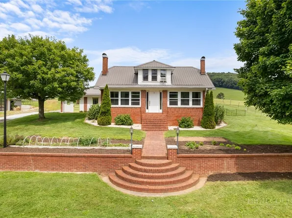 1114 Bledsoe Creek Road, Sparta, NC 28675