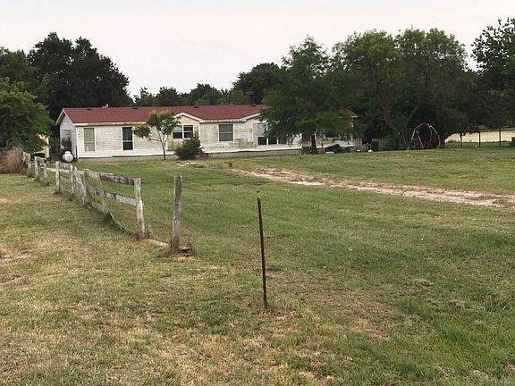 2nd image of 6083 Live Oak Dr