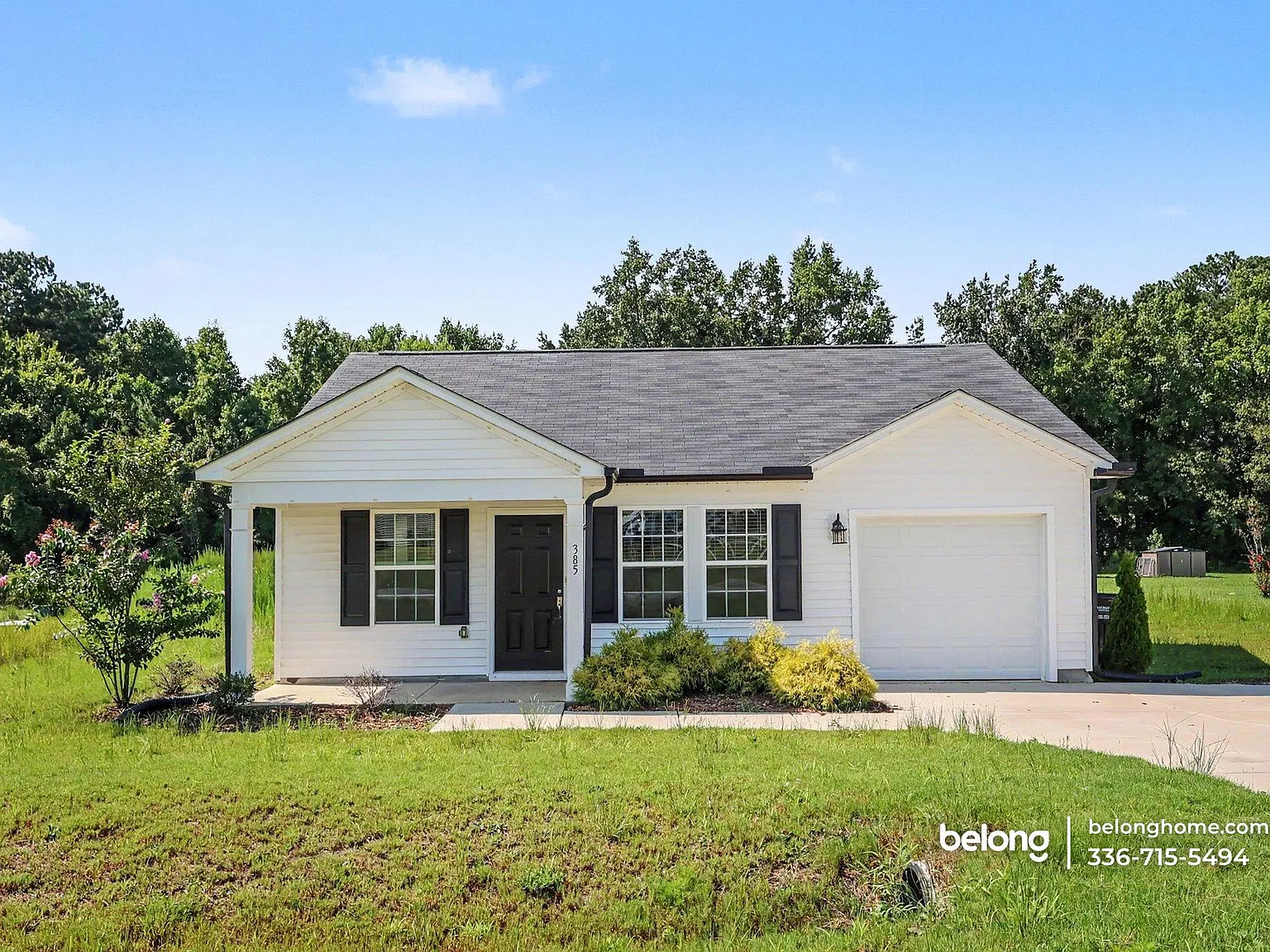 3 bed, 2.0 bath, 1400 sqft, $1,875 — Photo 1