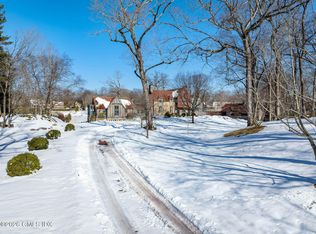 44 Khakum Wood Rd, Greenwich, CT 06831