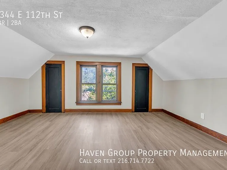 1344 E 112th St — Photo 21