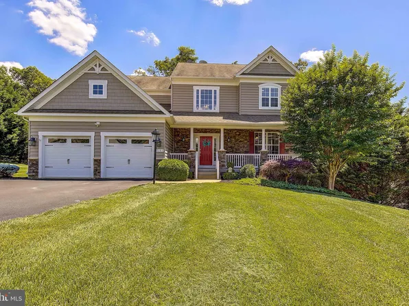 45103 Woodhaven Dr, California, MD 20619