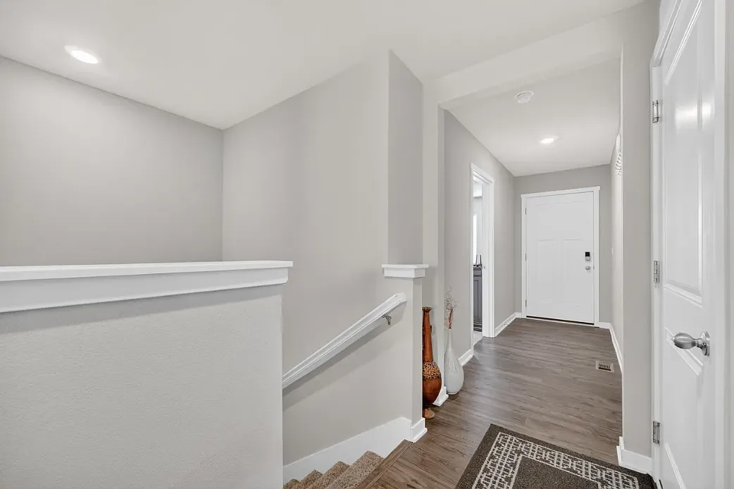 3 bed, 1261 sqft, $2,295 — Photo 4