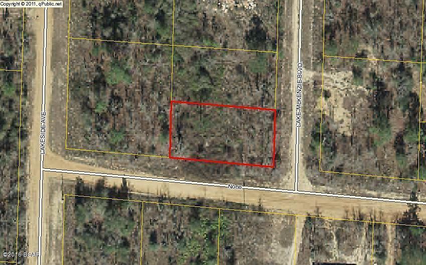 2nd image of Lake McKenzie Blvd