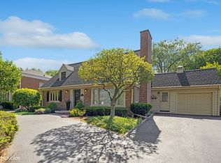 380 S York St, Elmhurst, IL 60126