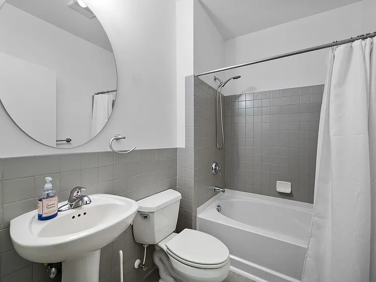 415 Saint Pauls Blvd #307 — Photo 14
