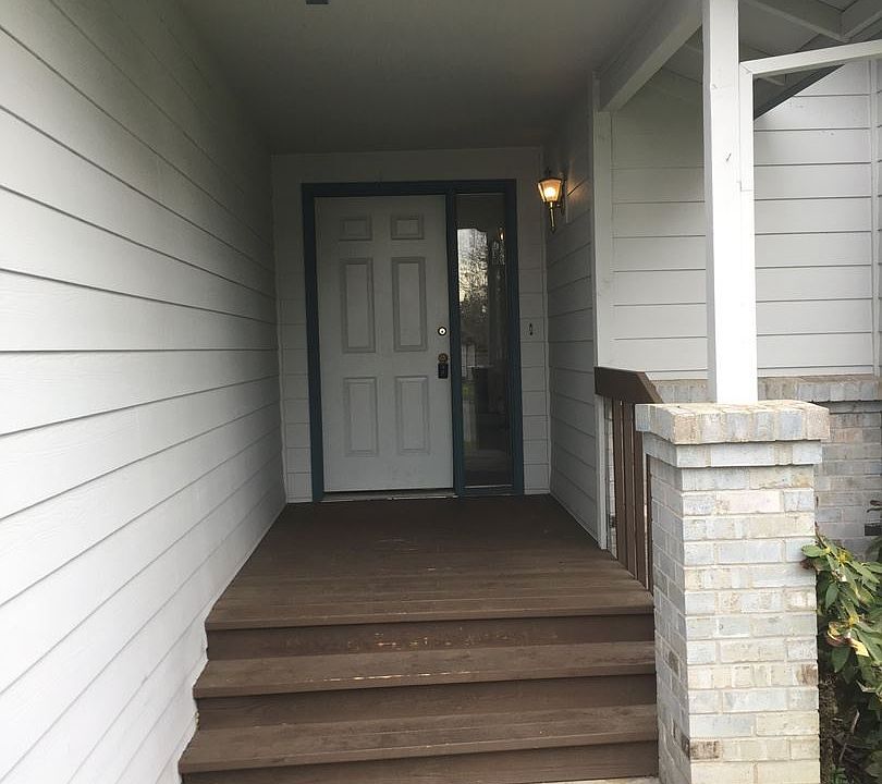 1st image of 15213 NE 19th Ct