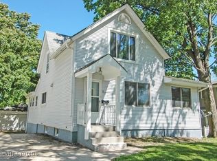 523 S 2nd St, Dundee, IL 60118