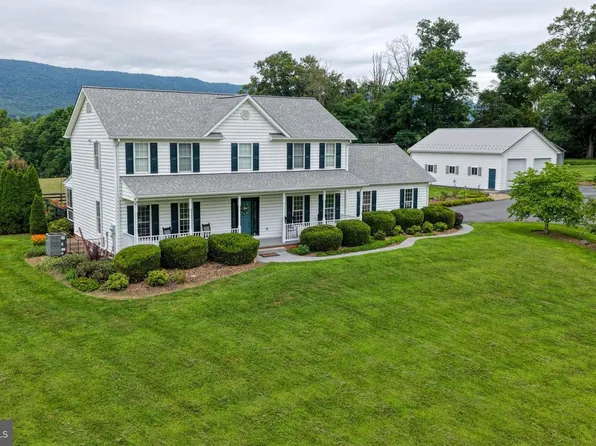180 Holstein Ln, Toms Brook, VA 22660