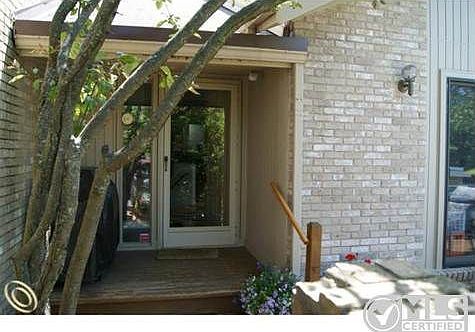Private Front Entrance