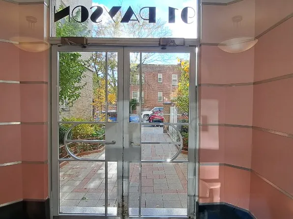 91 Payson Avenue image 7 of 8