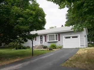 13 Tate St, Hudson, NH 03051