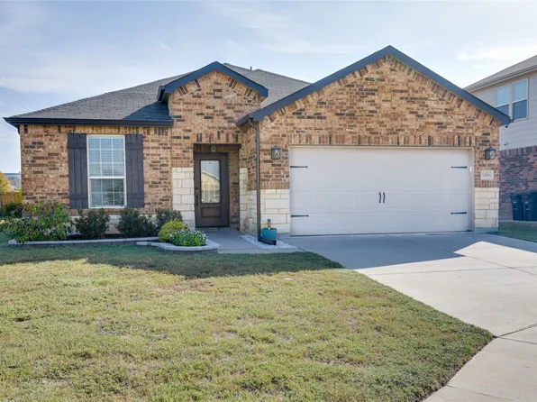 7456 Bronsind Trl, Fort Worth, TX 76131