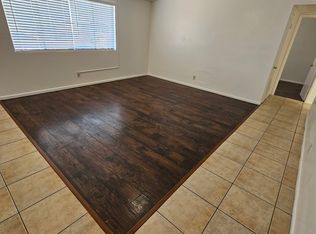 1615 E Clover APT D, Mesa, AZ 85203