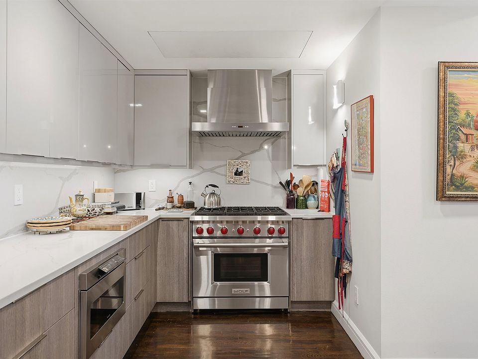 1st image of 347 Varick St APT 116A