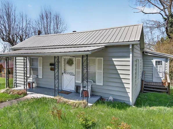 307 B St SE, Abingdon, VA 24210