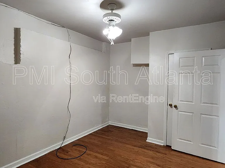 755 Castlebrooke Way SE — Photo 9